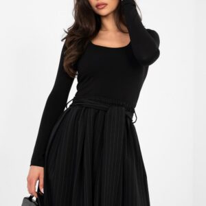 Bluzka Model RV-BZ-A1193.26 Black - Rue Paris